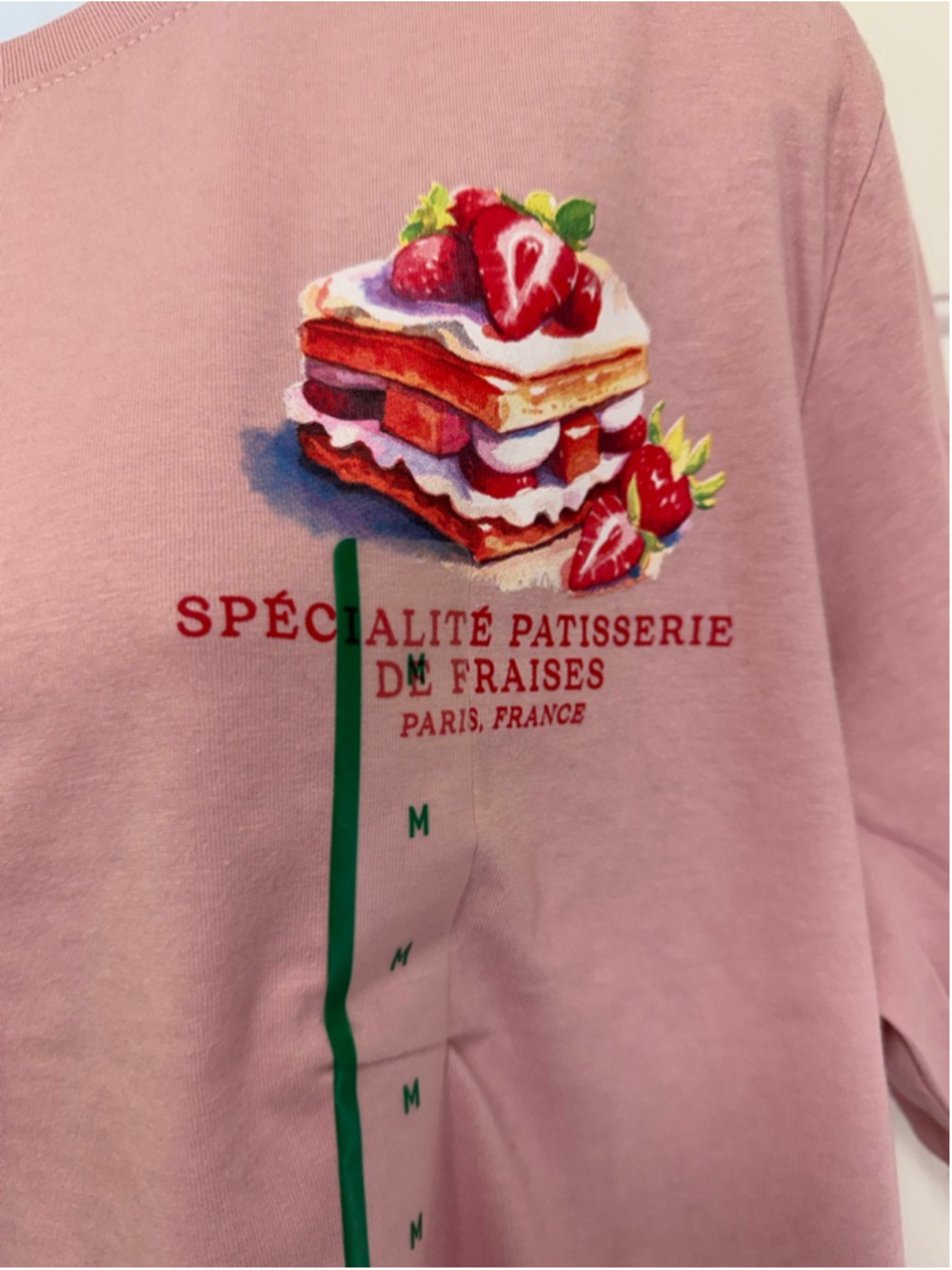 Women’s Strawberry Dessert Boxy Cropped Graphic T-Shirt - Rose Pink M NWT 🍓✨ - Picture 3 of 7
